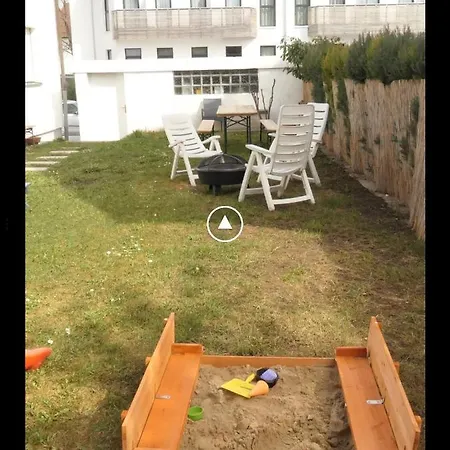 Am Bodensee- Zentrale Lage, Free Parking&wifi, 109 M2, Privater Garten, 7 Gäste, 2x Kingsize Boxspringbett, Familienfreundlich