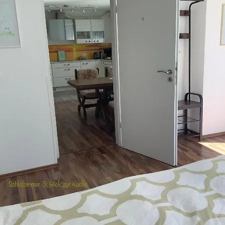 Lejlighed Am Bodensee- Zentrale Lage, Free Parking And Wifi, 109 M2, Privater Garten, 7 Gaeste, 2x Kingsize Boxspringbett, Familienfreundlich Friedrichshafen