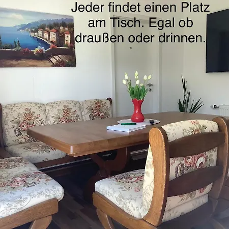 Appartement Am Bodensee- Zentrale Lage, Free Parking And Wifi, 109 M2, Privater Garten, 7 Gaeste, 2x Kingsize Boxspringbett, Familienfreundlich *