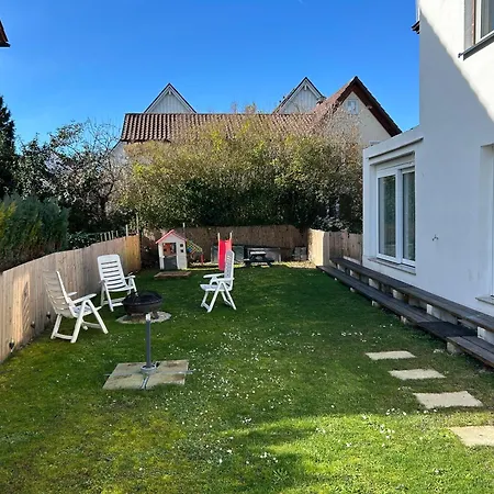 Appartement Am Bodensee- Zentrale Lage, Free Parking And Wifi, 109 M2, Privater Garten, 7 Gaeste, 2x Kingsize Boxspringbett, Familienfreundlich Friedrichshafen