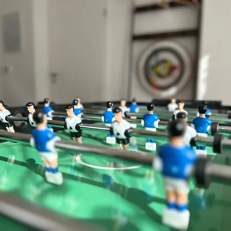 Am Bodensee- Zentrale Lage, Free Parking And Wifi, 109 M2, Privater Garten, 7 Gaeste, 2x Kingsize Boxspringbett, Familienfreundlich Appartement *